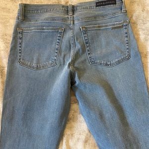 Like new, Rock&Republic jeans.